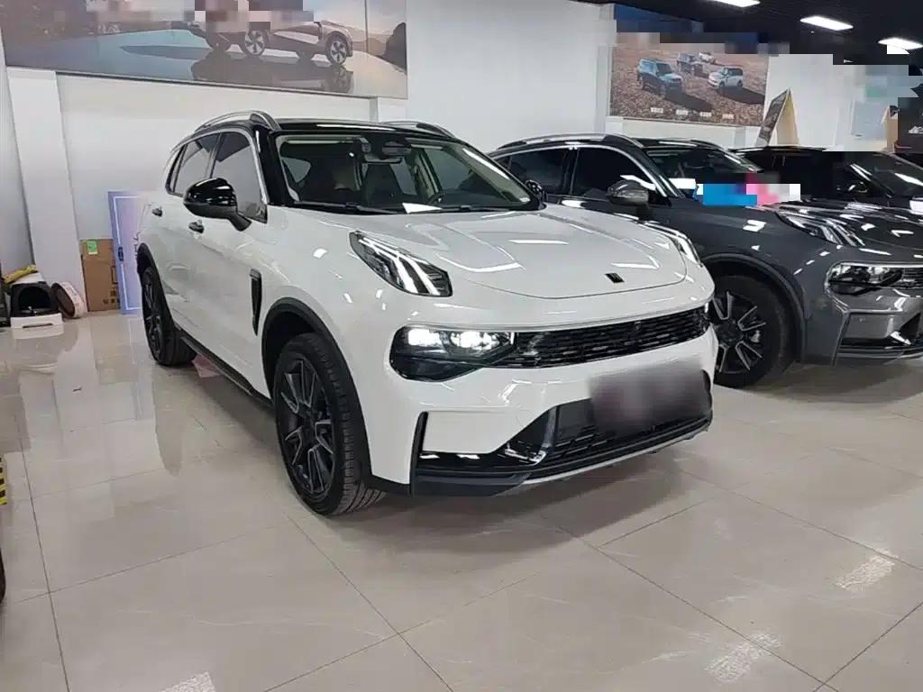 Lynk & Co 01 2023 2.0TD Two-Wheel Drive Pro — миниатюра 4