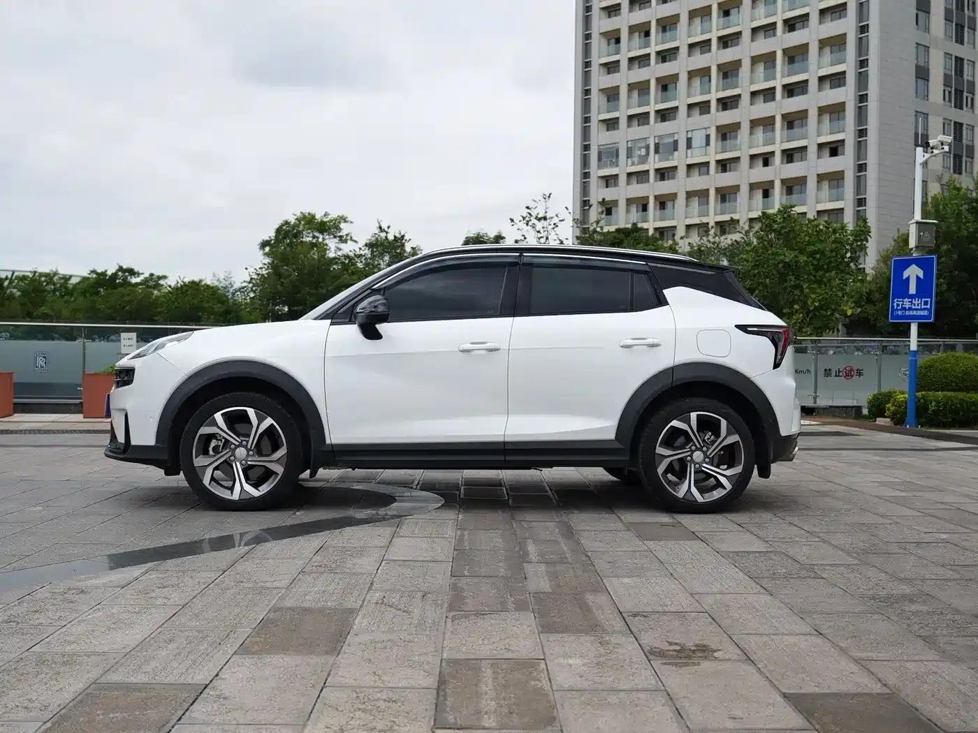 Lynk & Co 06 2023 Remix 1.5T Hero — миниатюра 10