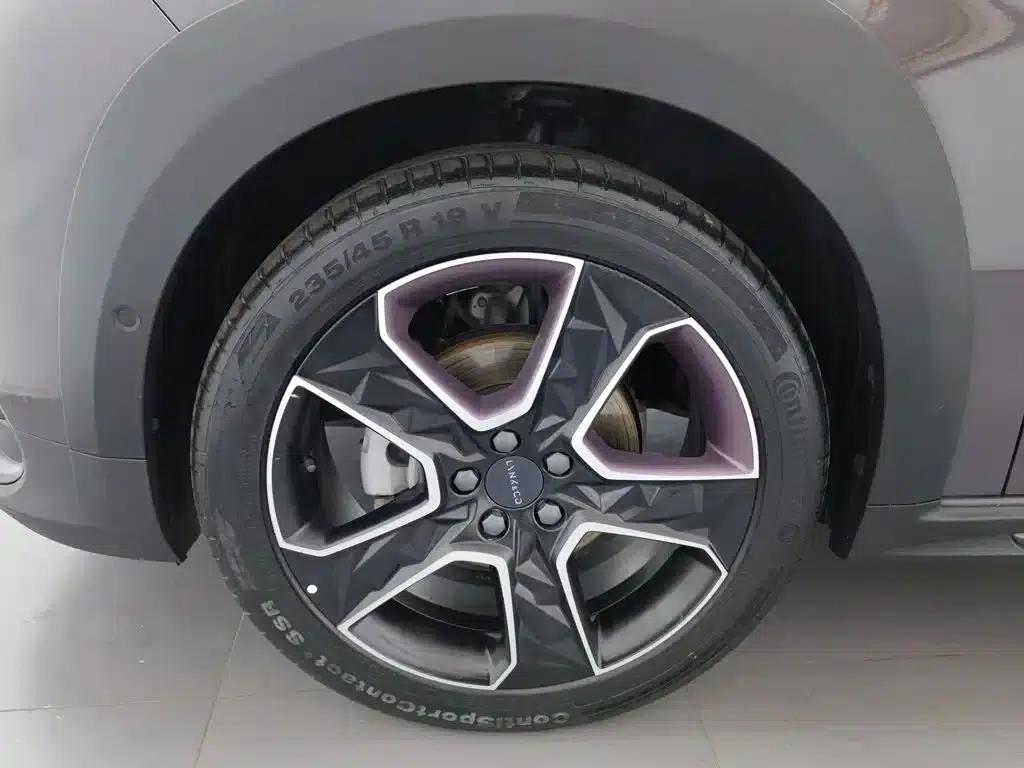 Lynk & Co 02 2019 High-Performance Edition 2.0T Automatic 2WD Pro Version (China VI Emission Standard) — миниатюра 17