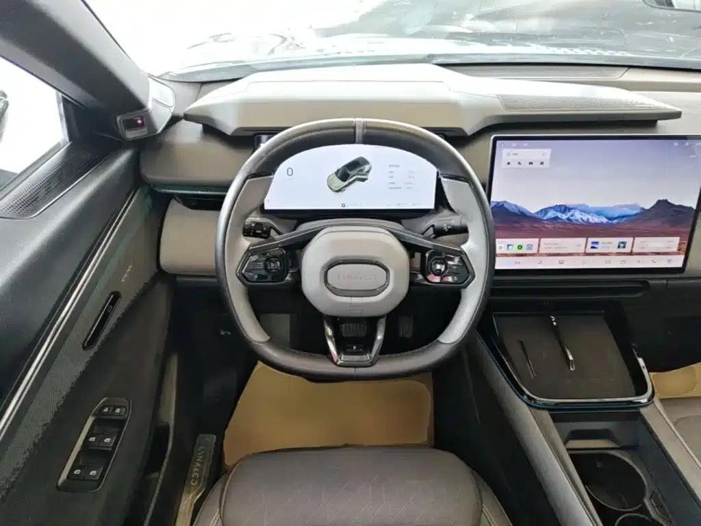 Lynk & Co 08 EM-P 2023 Model, 120km Long Range Pro — миниатюра 11