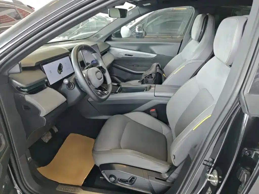 Lynk & Co 08 EM-P 2023 Model, 120km Long Range Pro — миниатюра 15