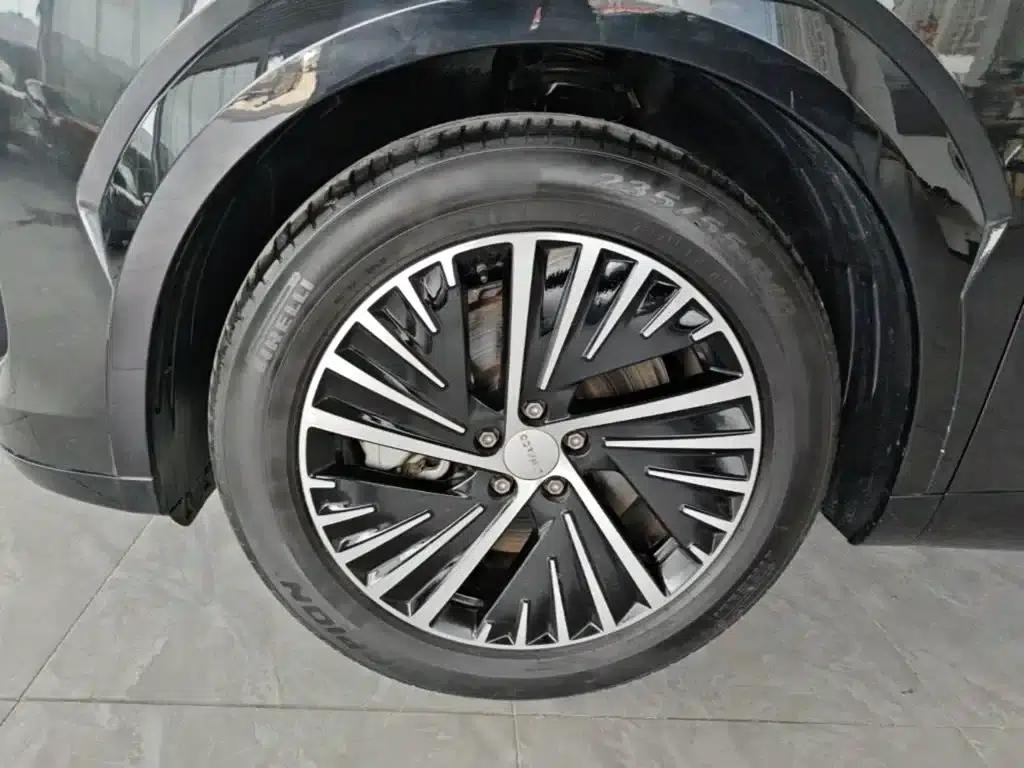 Lynk & Co 08 EM-P 2023 Model, 120km Long Range Pro — миниатюра 23
