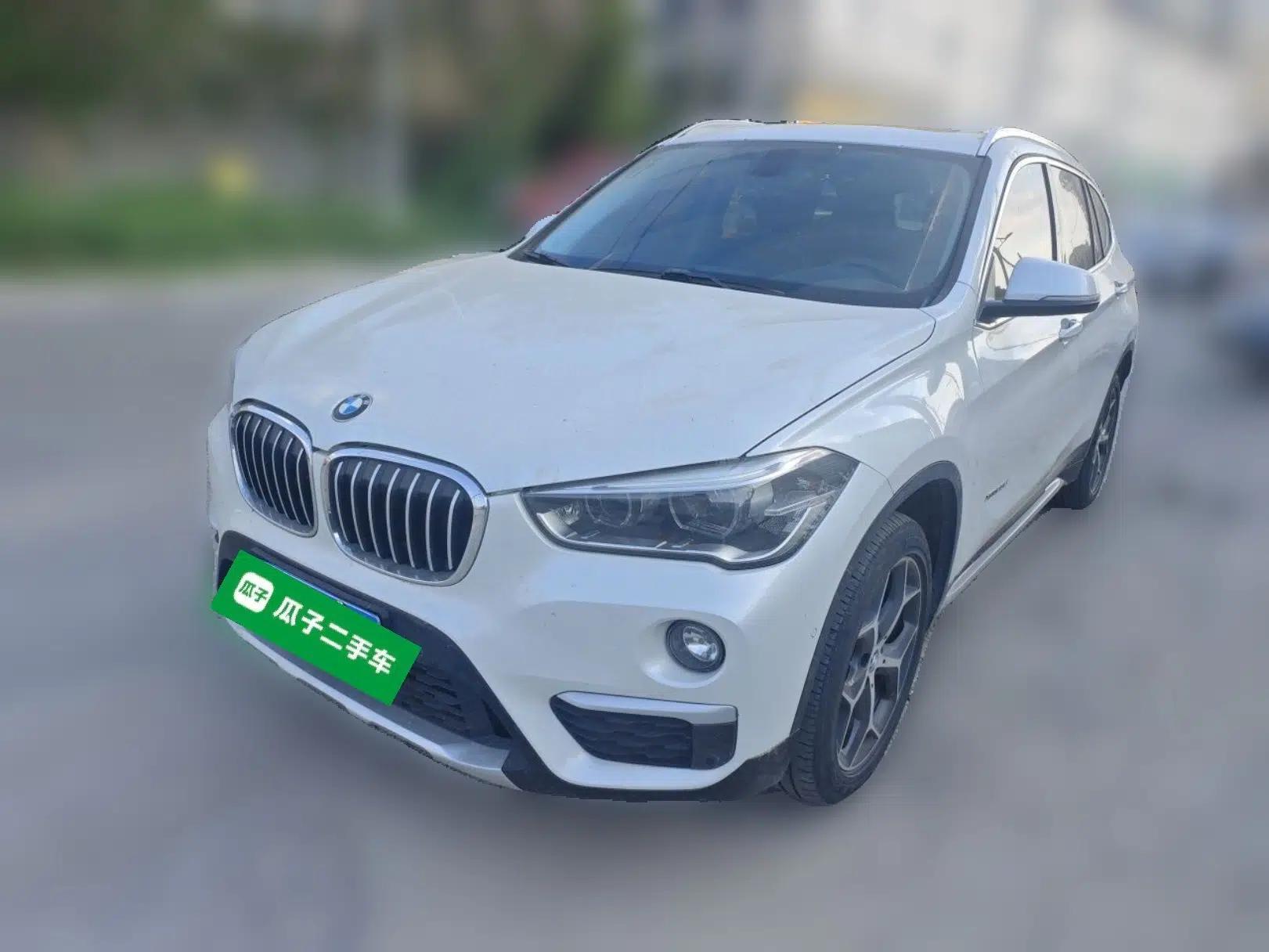 BMW X1 2018 xDrive20Li Luxury Model — миниатюра 1