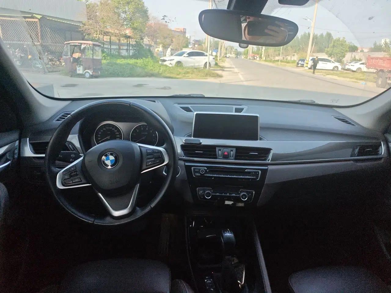 BMW X1 2018 xDrive20Li Luxury Model — миниатюра 18