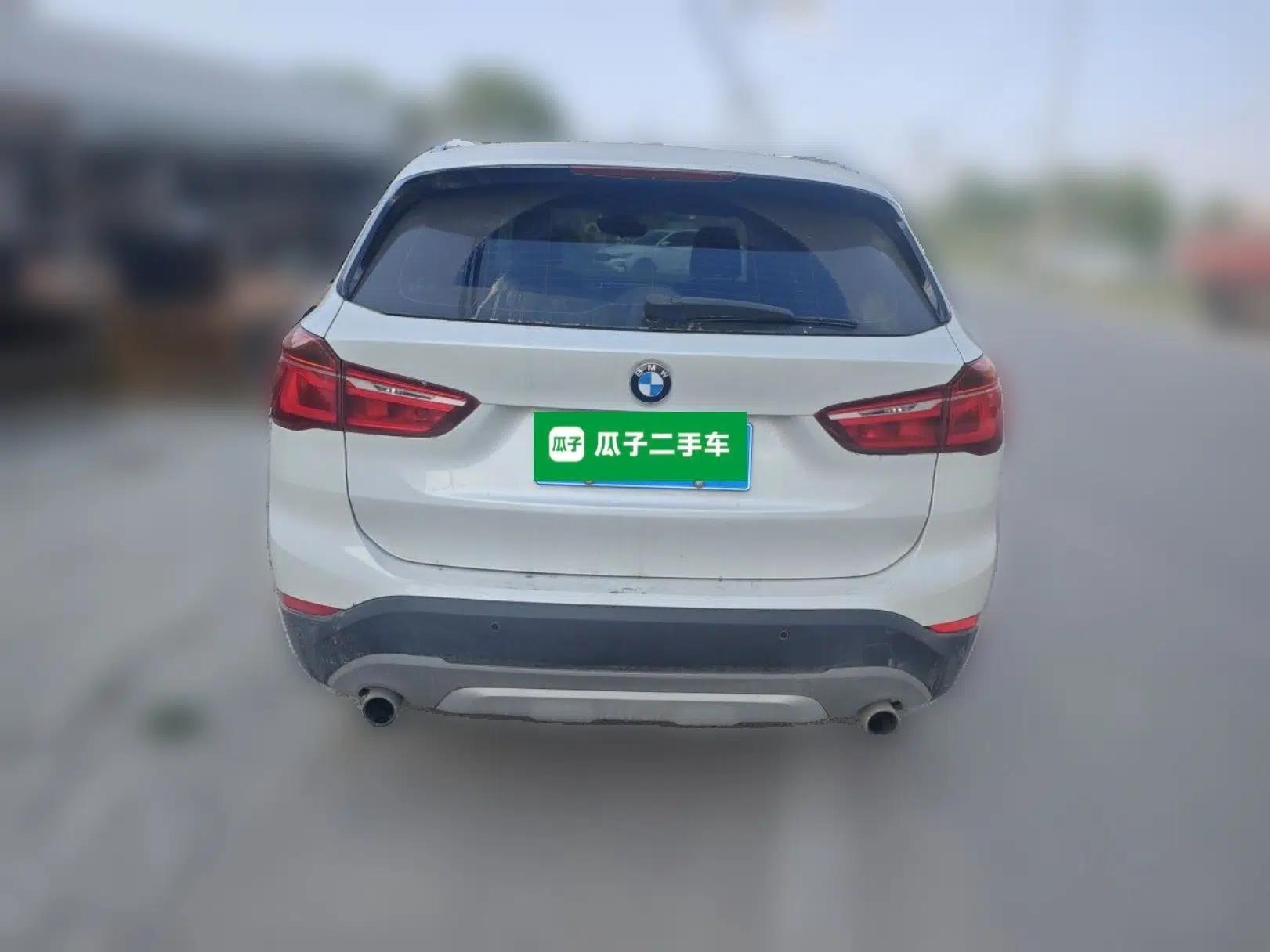 BMW X1 2018 xDrive20Li Luxury Model — миниатюра 5