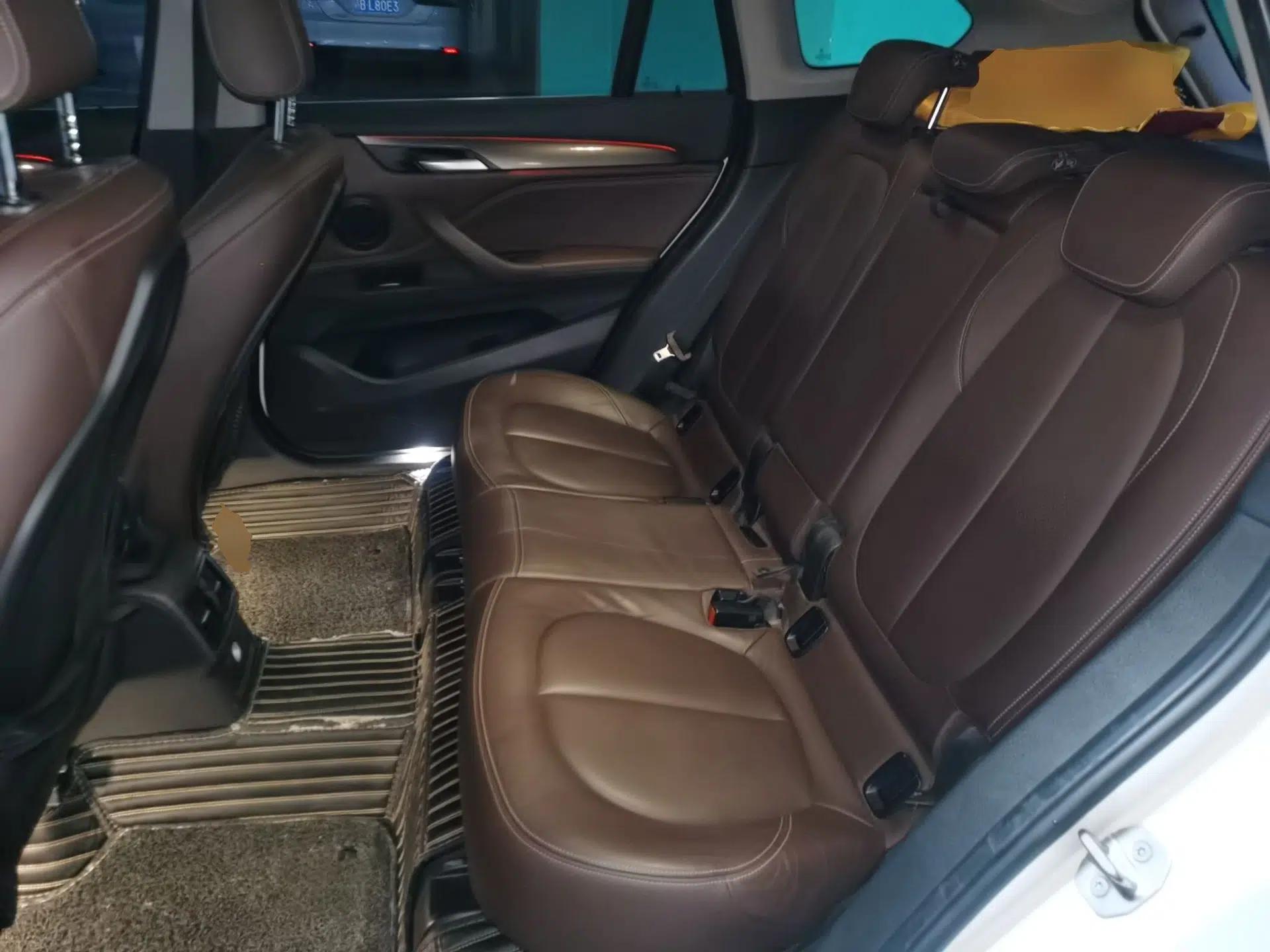 BMW X1 2018 sDrive18Li Luxury Model — миниатюра 17