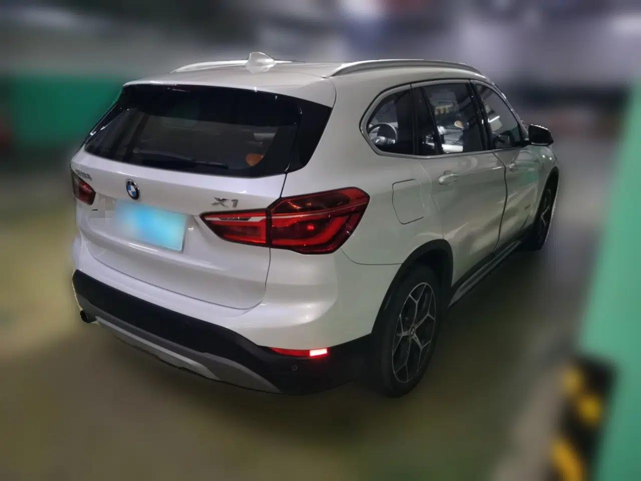 BMW X1 2018 sDrive18Li Luxury Model — миниатюра 6