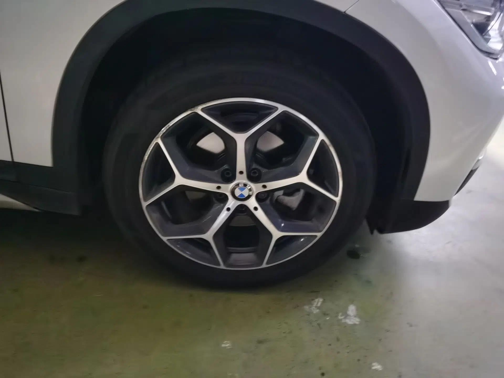 BMW X1 2018 sDrive18Li Luxury Model — миниатюра 8