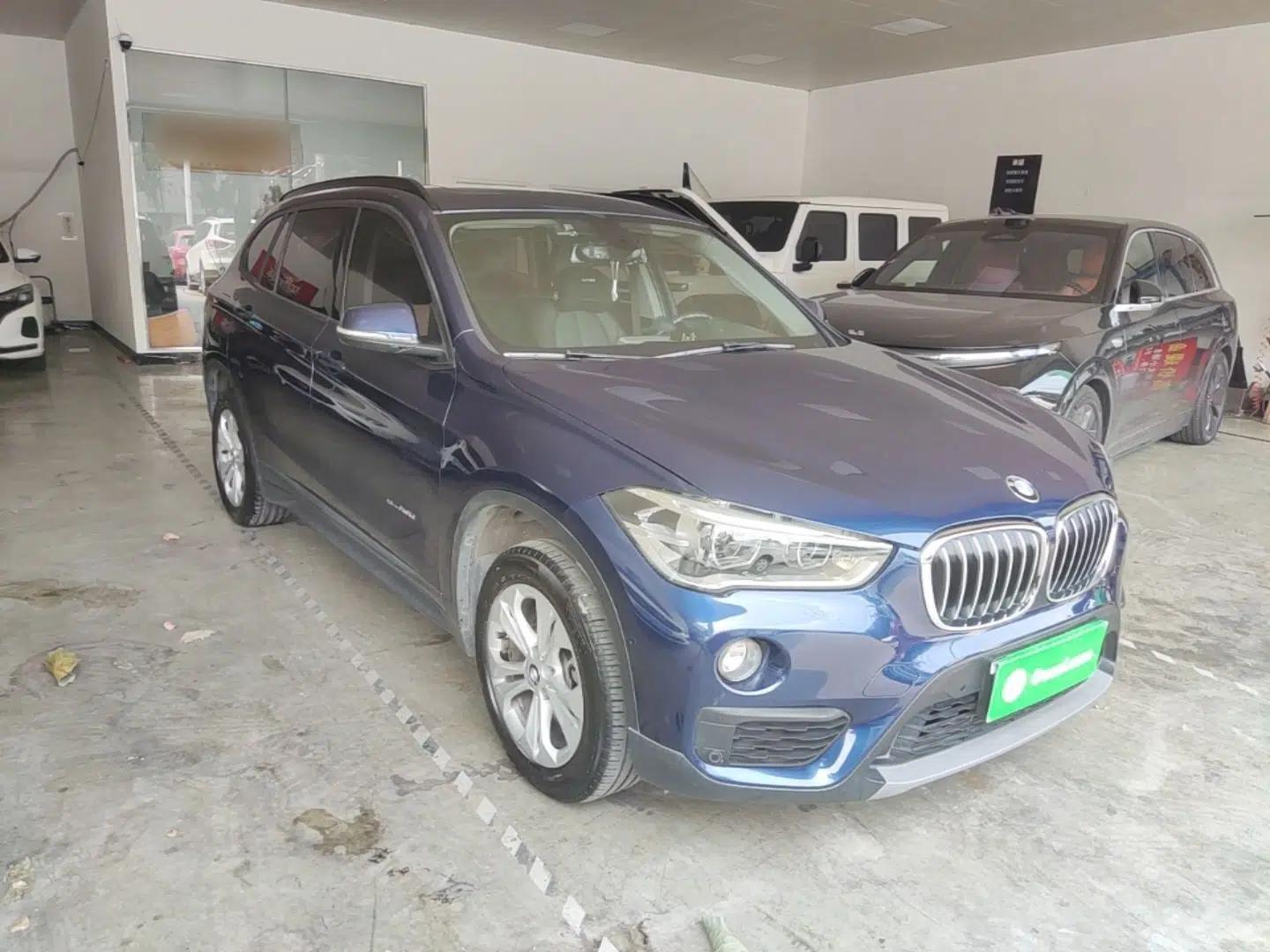 BMW X1 2016 sDrive18Li Premium Edition — миниатюра 3