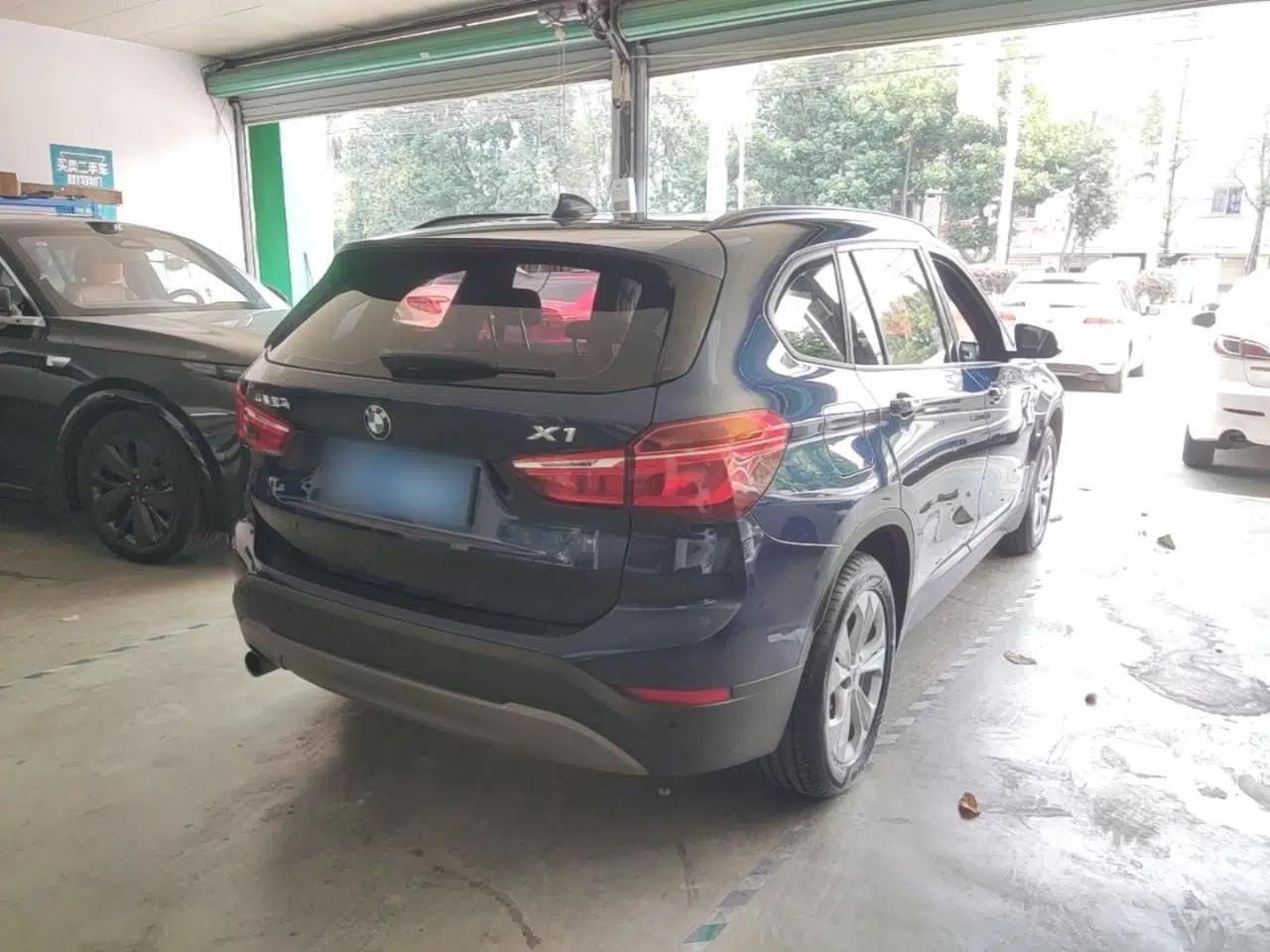 BMW X1 2016 sDrive18Li Premium Edition — миниатюра 6