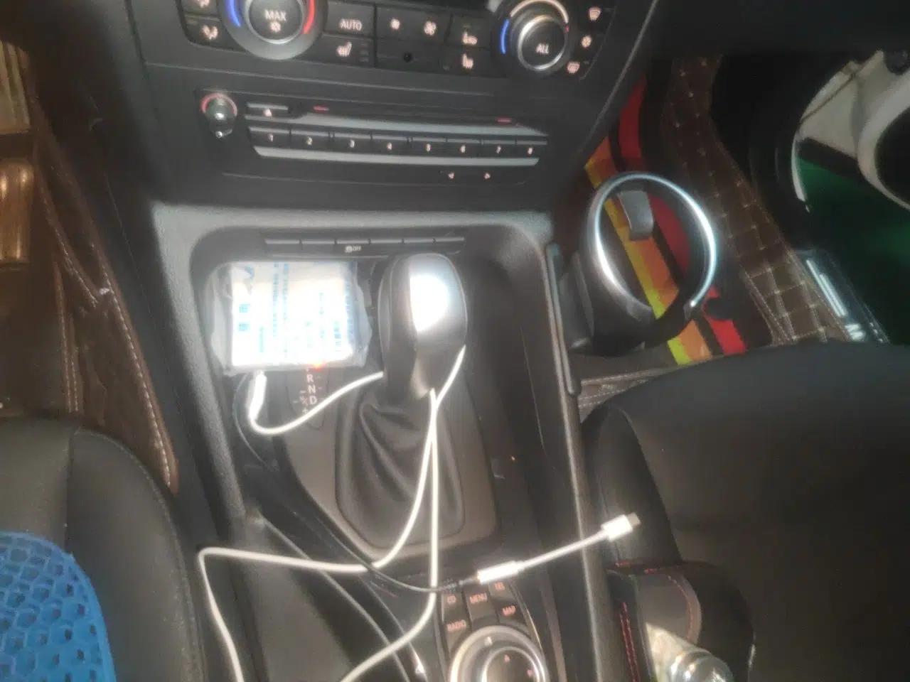 BMW X1 2010 sDrive18i Luxury Model — миниатюра 14
