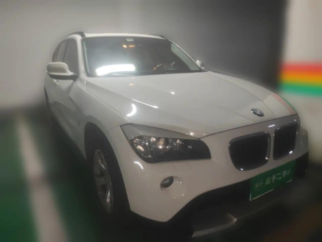 BMW X1 2010 sDrive18i Luxury Model — миниатюра 3