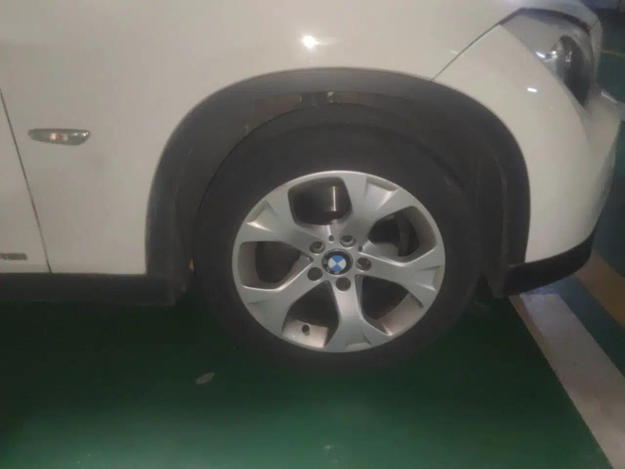 BMW X1 2010 sDrive18i Luxury Model — миниатюра 8
