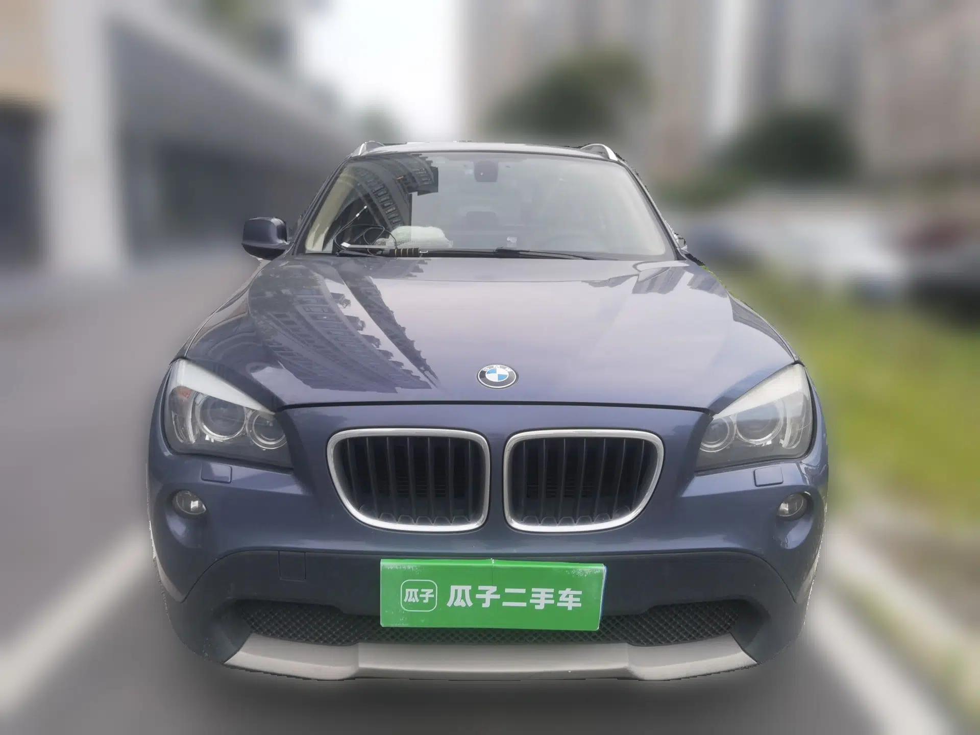 BMW X1 2012 sDrive18i Luxury Edition — миниатюра 2