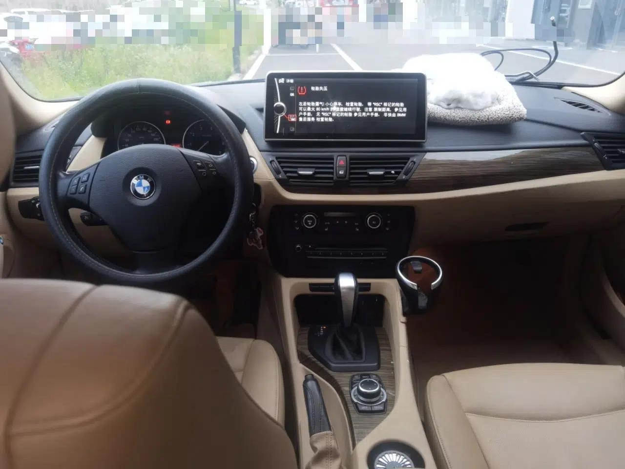 BMW X1 2012 sDrive18i Luxury Edition — миниатюра 9