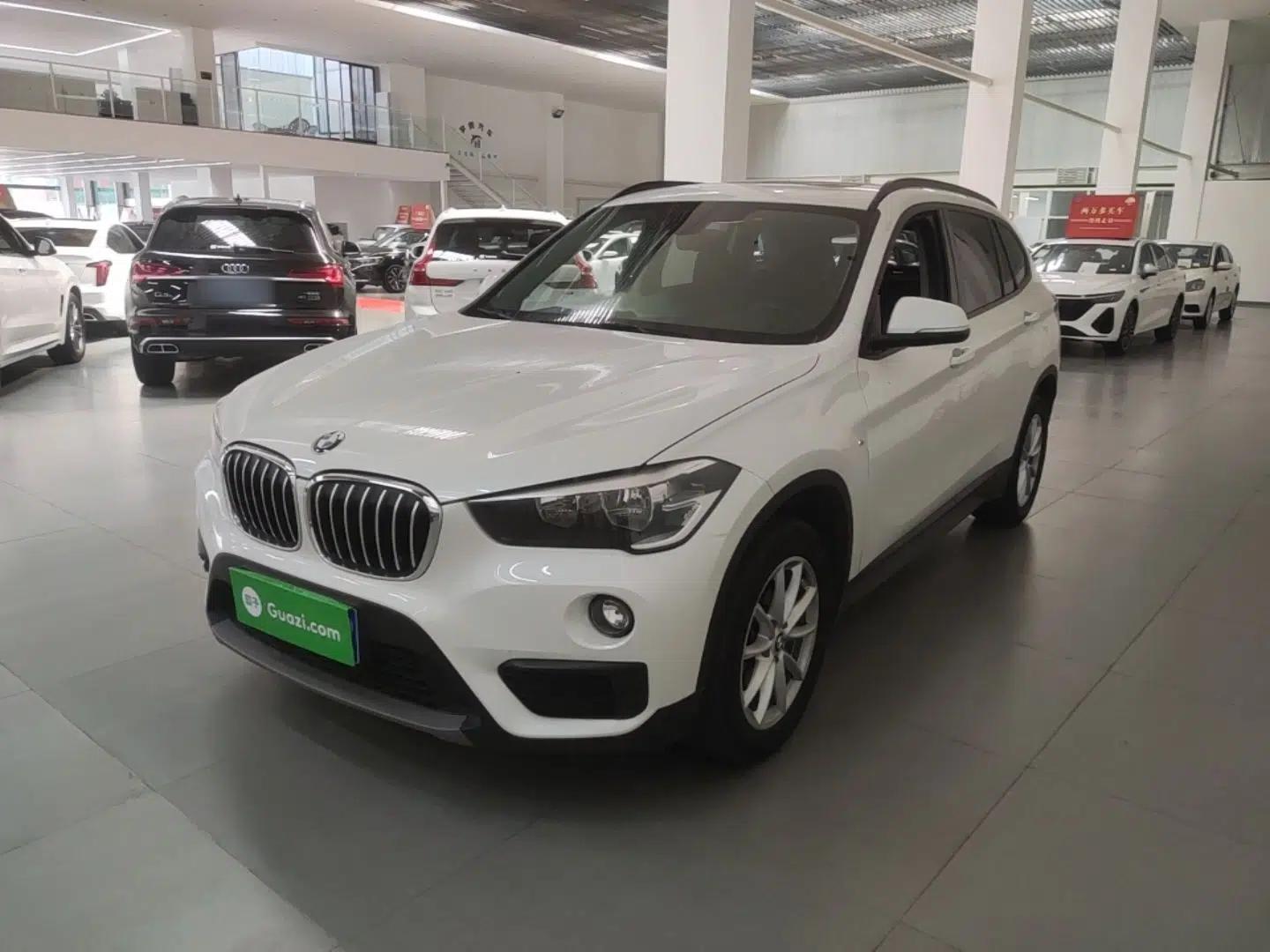 BMW X1 2019 sDrive18Li Fashion Model — миниатюра 1