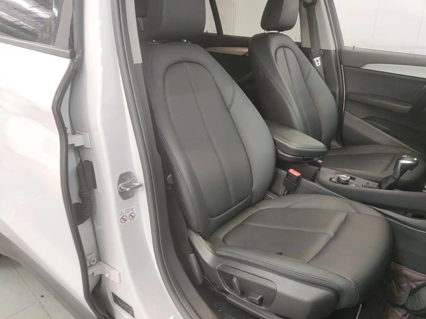 BMW X1 2019 sDrive18Li Fashion Model — миниатюра 19