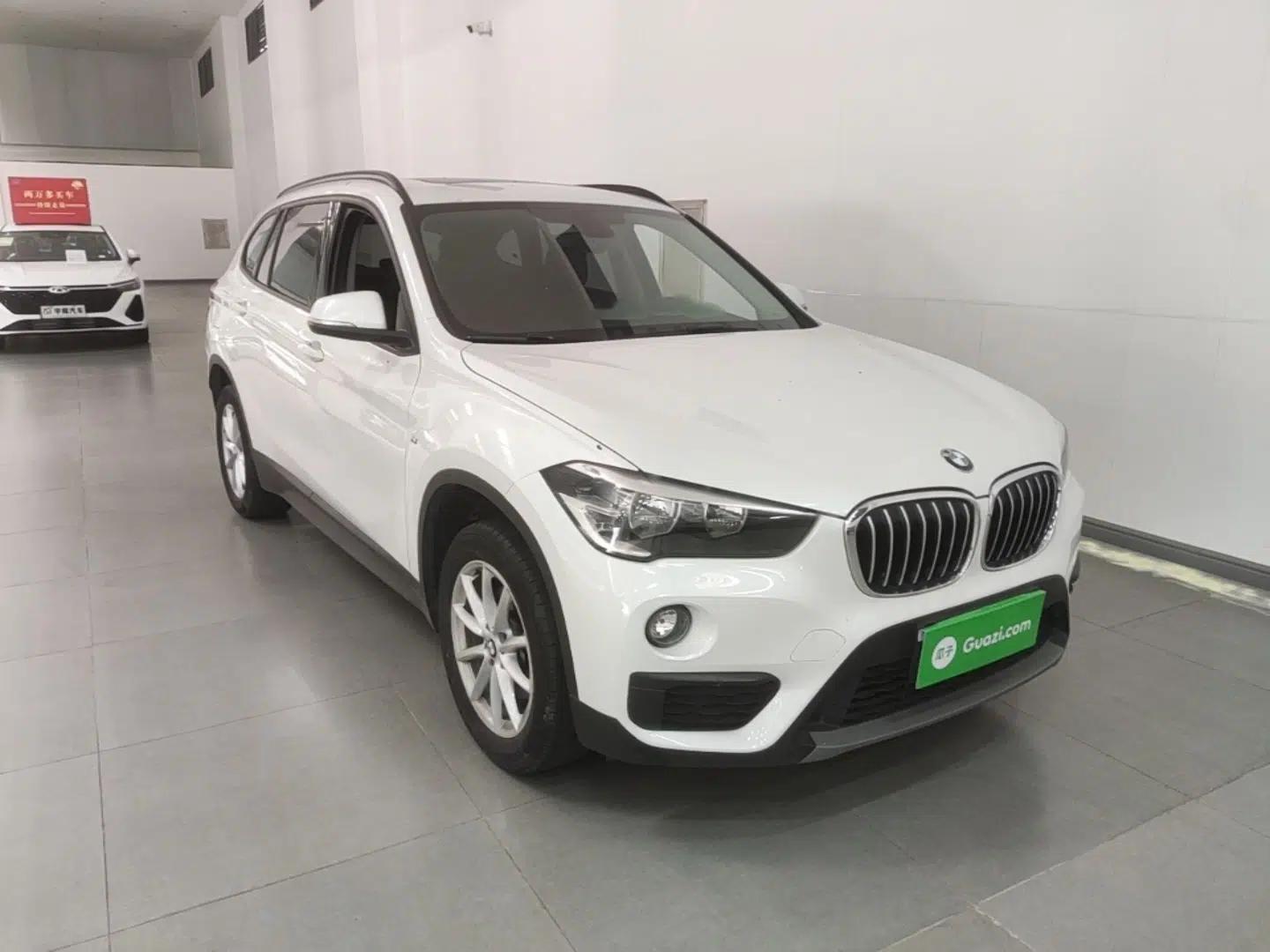 BMW X1 2019 sDrive18Li Fashion Model — миниатюра 3
