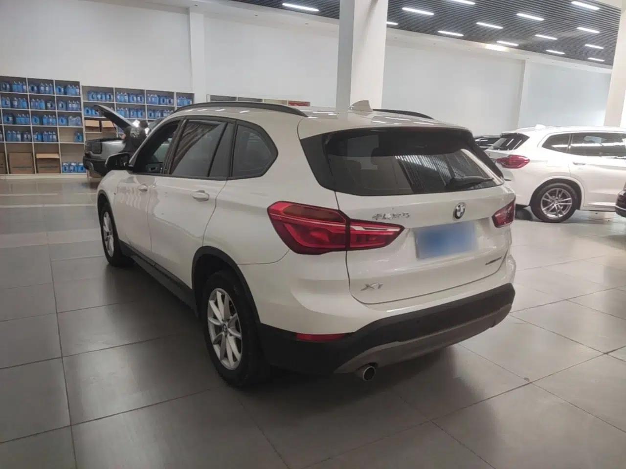 BMW X1 2019 sDrive18Li Fashion Model — миниатюра 4