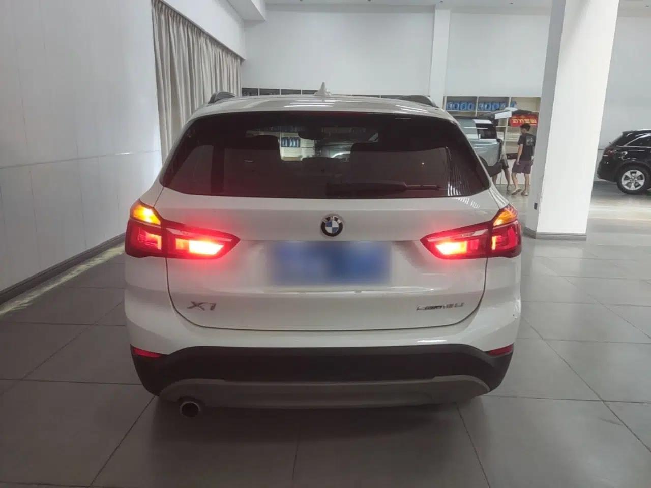 BMW X1 2019 sDrive18Li Fashion Model — миниатюра 5