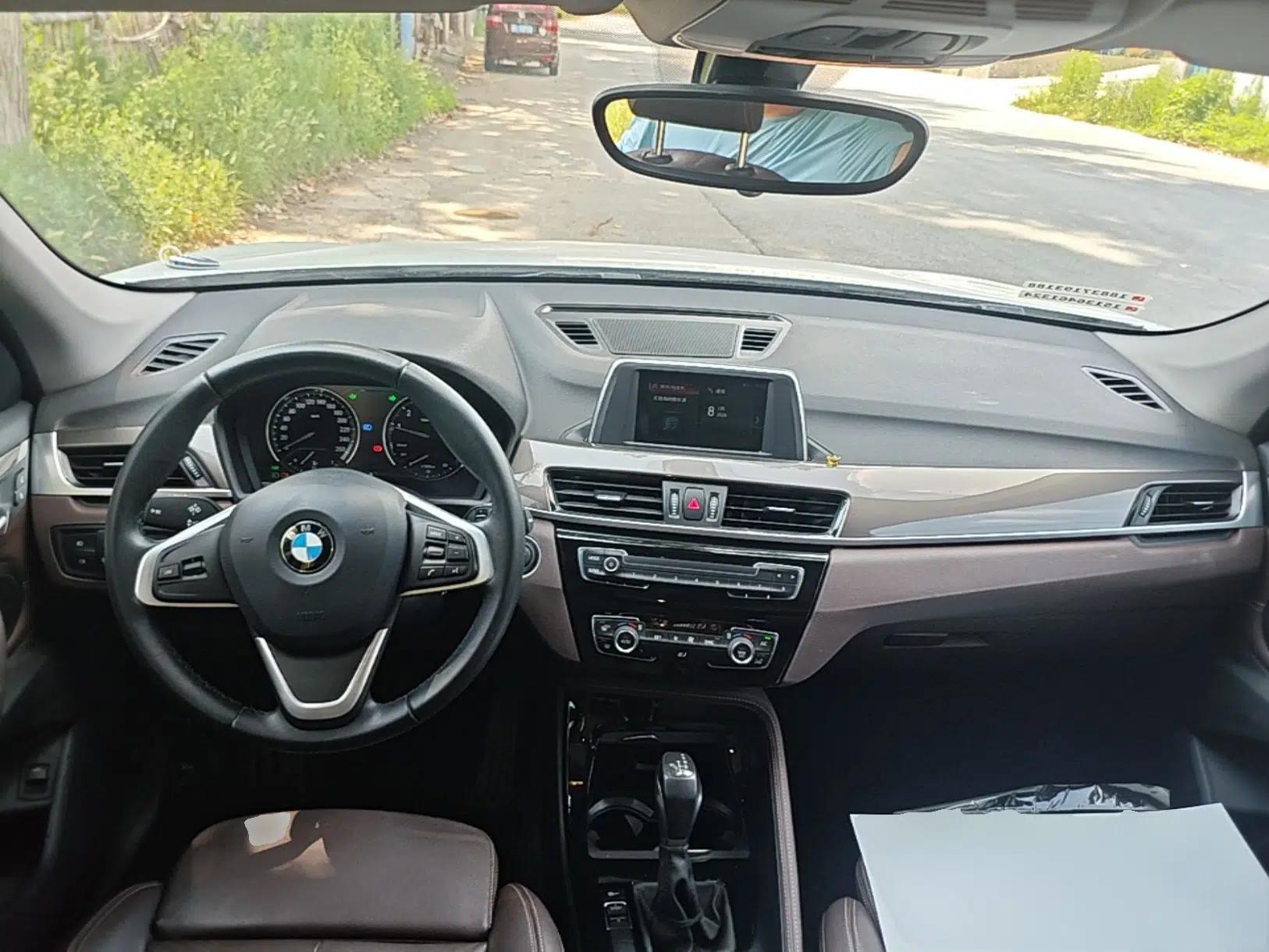 BMW X1 2018 sDrive18Li Luxury Model — миниатюра 12