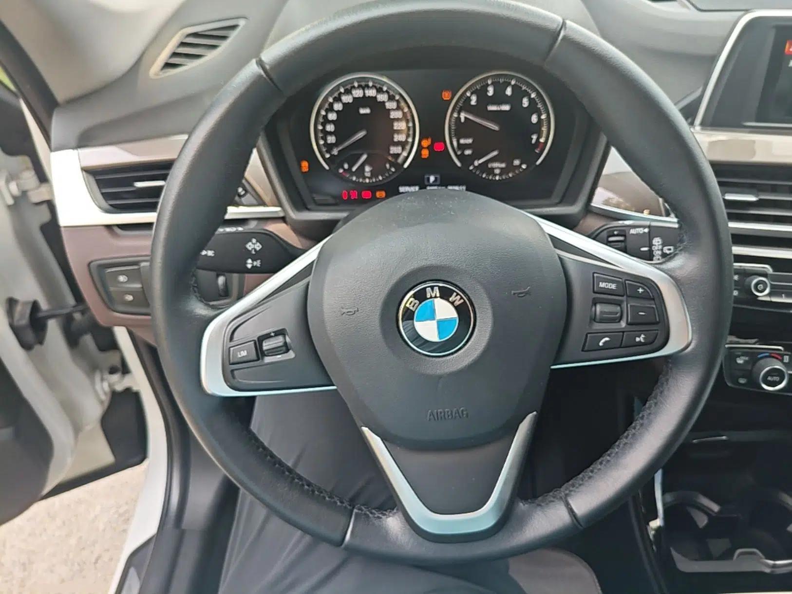 BMW X1 2018 sDrive18Li Luxury Model — миниатюра 13
