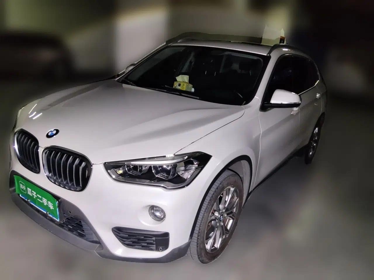 BMW X1 2019 sDrive20Li Leading Model — миниатюра 1