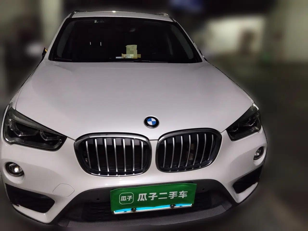 BMW X1 2019 sDrive20Li Leading Model — миниатюра 2