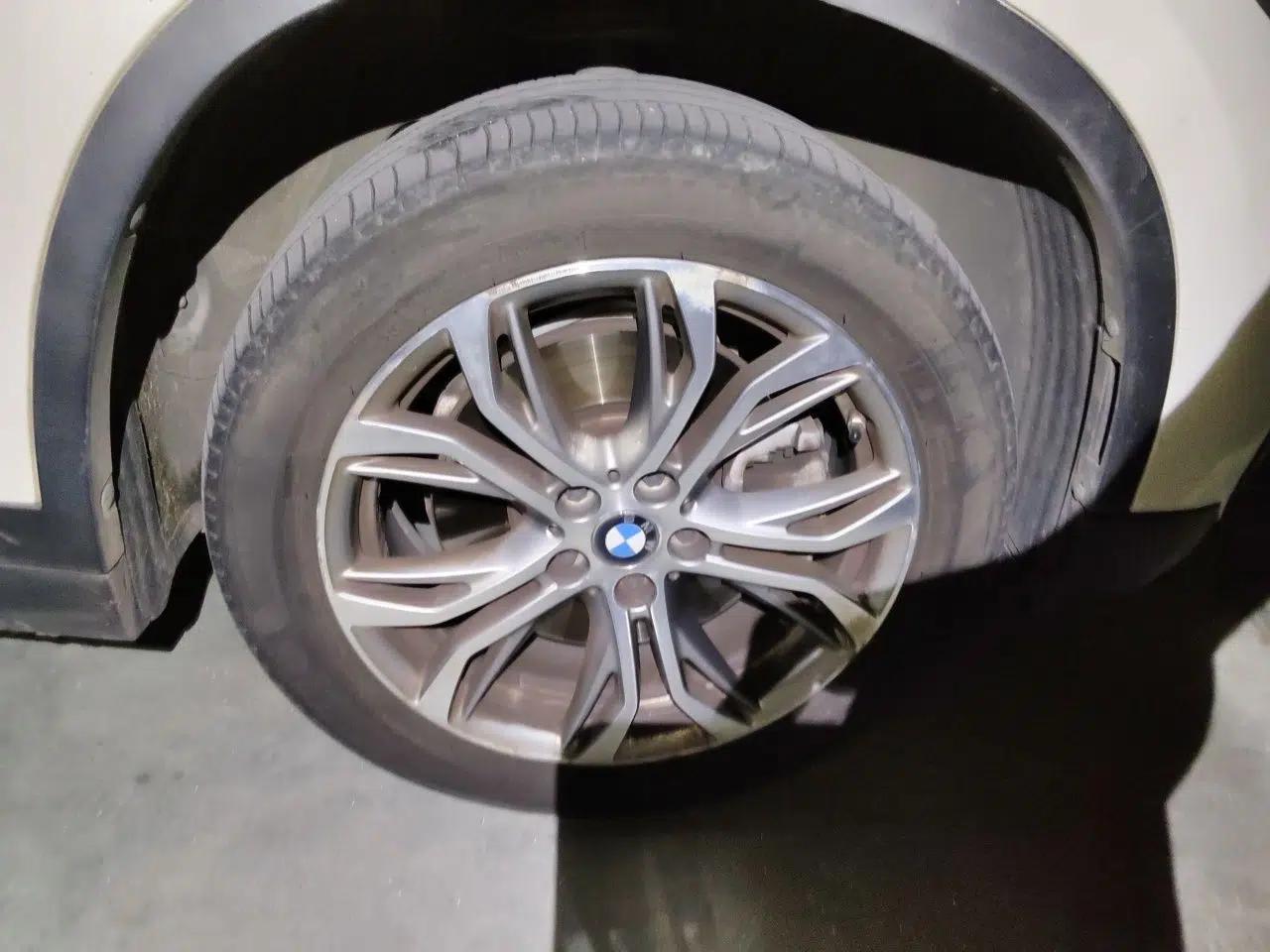 BMW X1 2019 sDrive20Li Leading Model — миниатюра 8