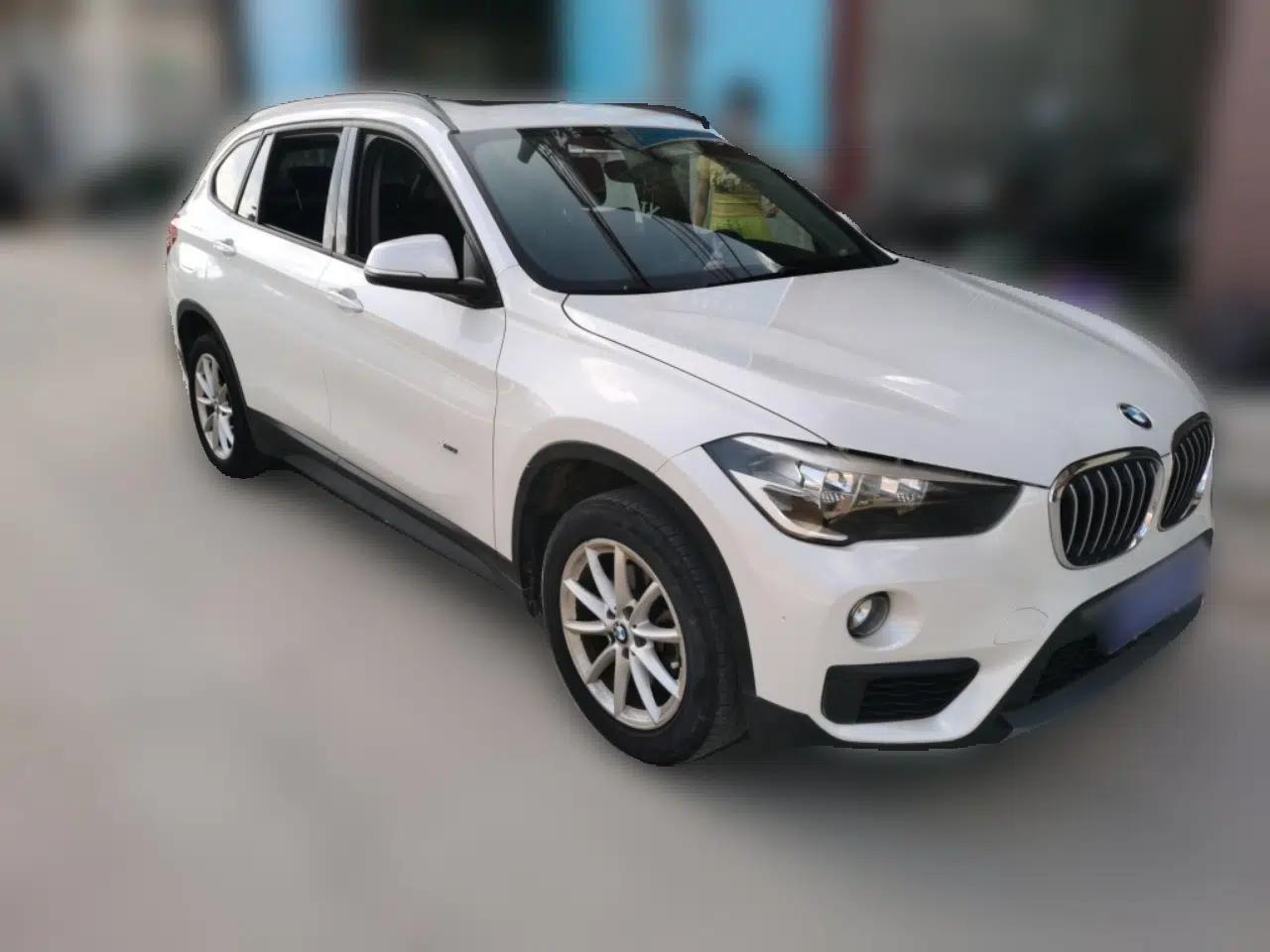 BMW X1 2016 sDrive18Li Fashion Model — миниатюра 3