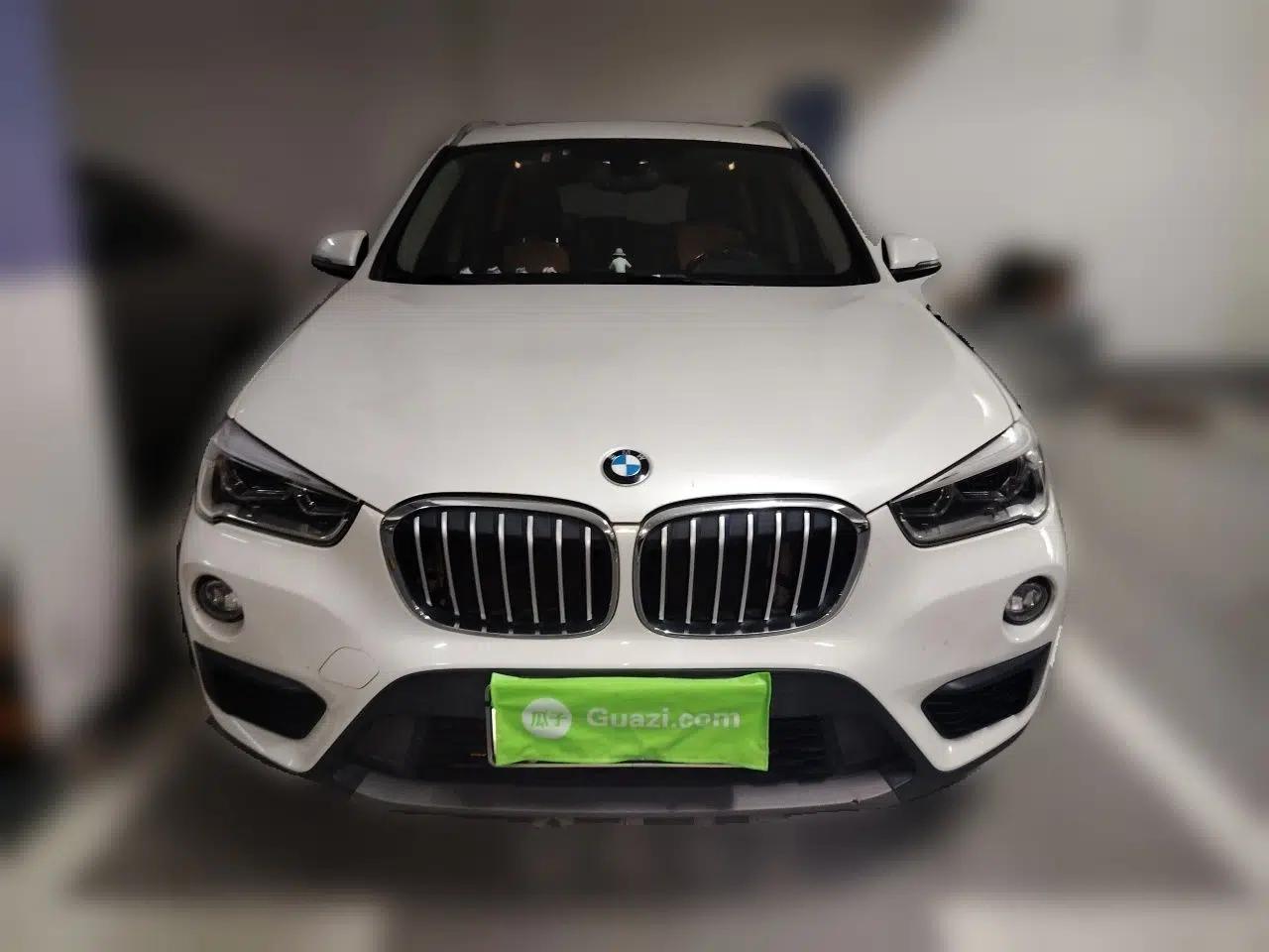 BMW X1 2019 sDrive20Li Leading Model — миниатюра 2