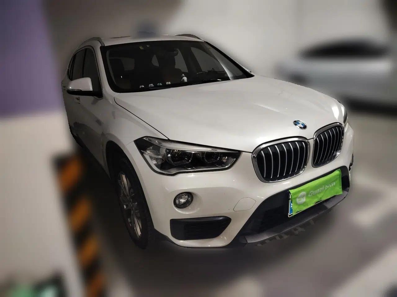 BMW X1 2019 sDrive20Li Leading Model — миниатюра 3