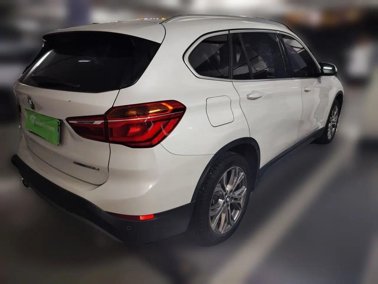 BMW X1 2019 sDrive20Li Leading Model — миниатюра 6