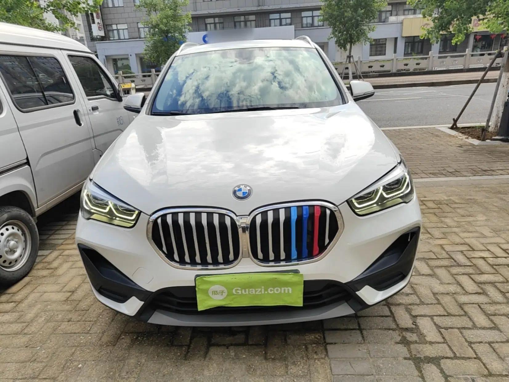 BMW X1 2020 sDrive25Li Leading Model — миниатюра 2