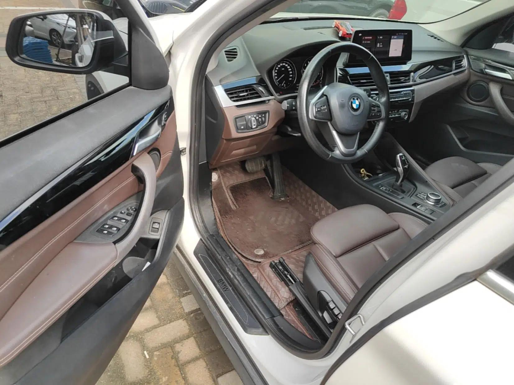 BMW X1 2020 sDrive25Li Leading Model — миниатюра 18