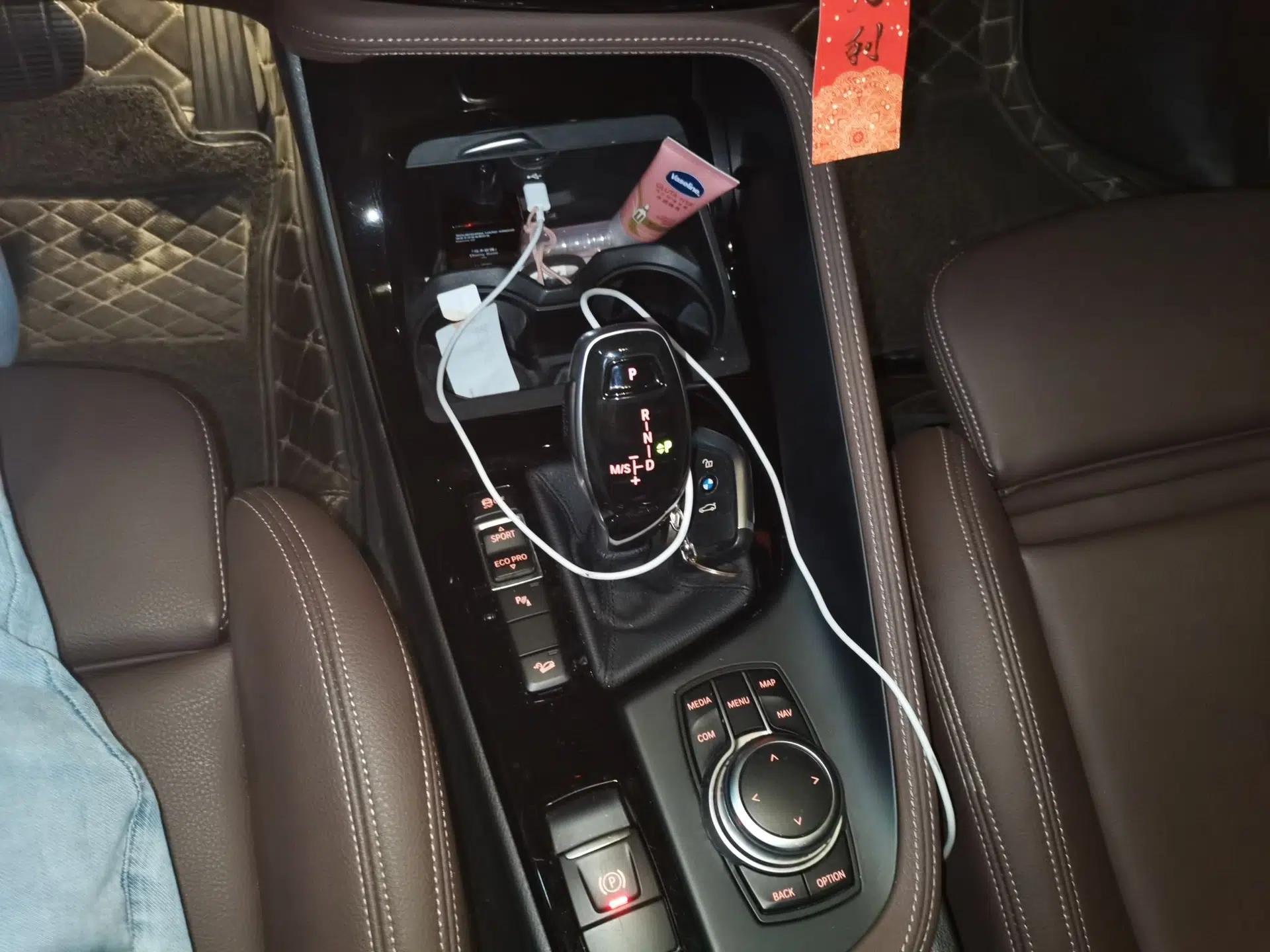 BMW X1 2020 xDrive25Li Luxury Edition — миниатюра 14
