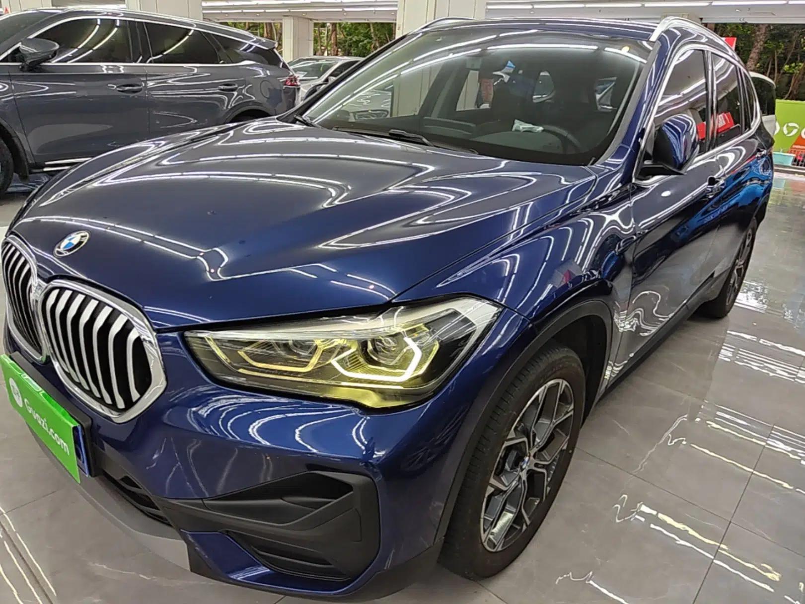 BMW X1 2020 sDrive25Li Leading Model — миниатюра 1