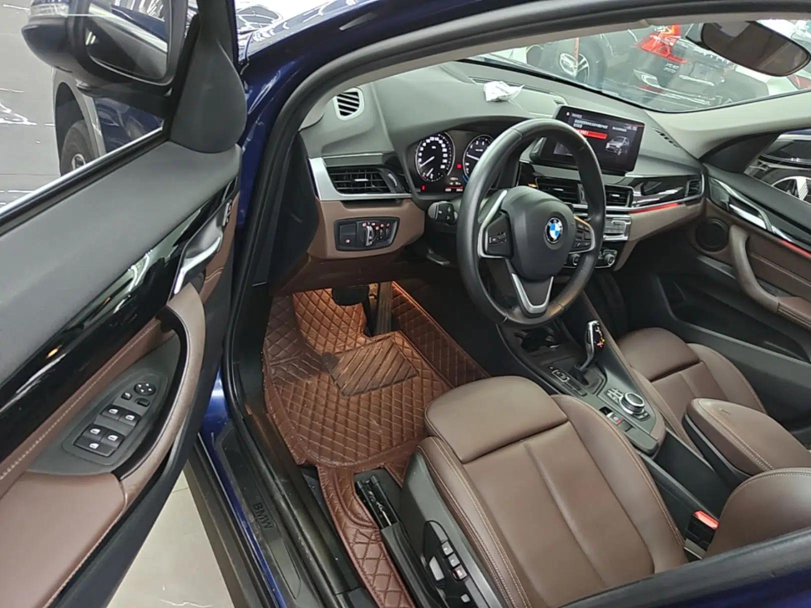 BMW X1 2020 sDrive25Li Leading Model — миниатюра 18