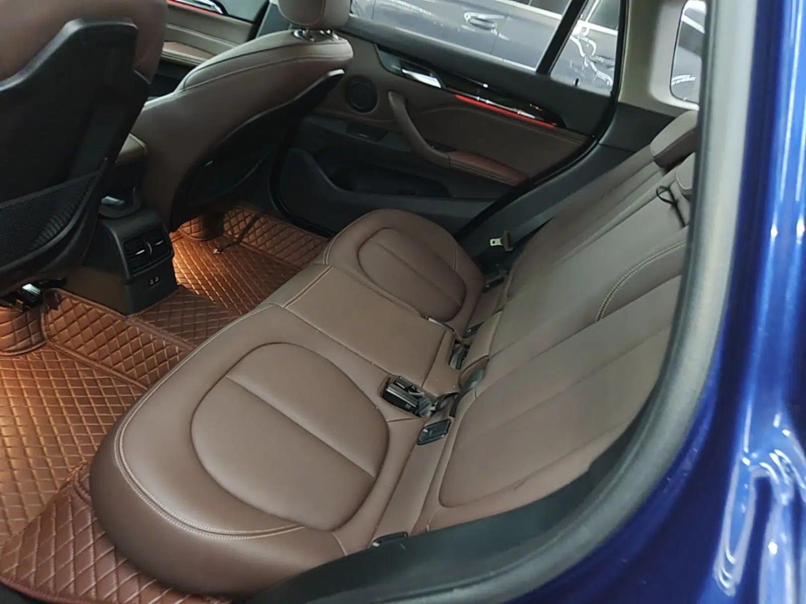 BMW X1 2020 sDrive25Li Leading Model — миниатюра 20