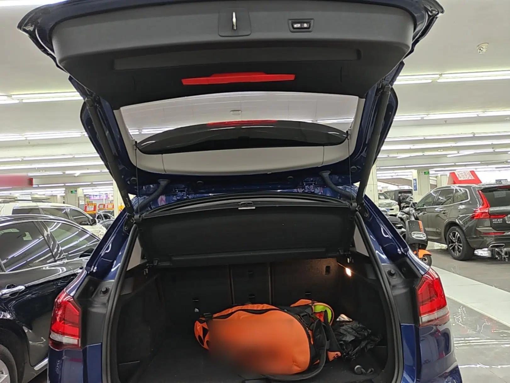 BMW X1 2020 sDrive25Li Leading Model — миниатюра 22