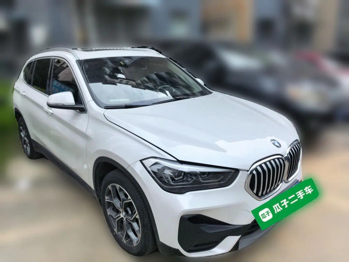 BMW X1 2020 sDrive25Li Leading Model — миниатюра 3