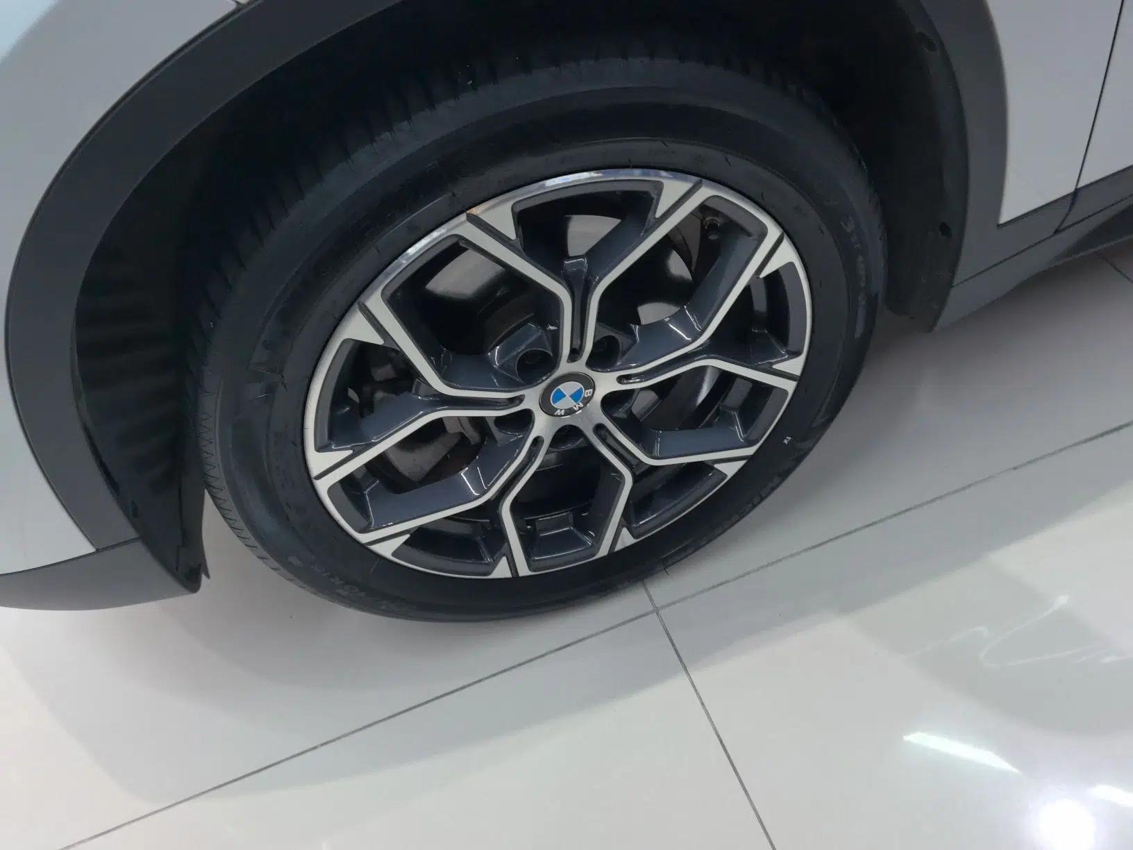 BMW X1 2022 sDrive25Li Leading Model — миниатюра 10