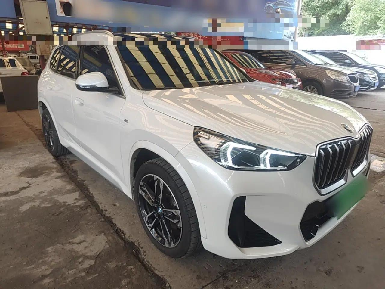 BMW X1 2023 sDrive25Li M Sport Package — миниатюра 3