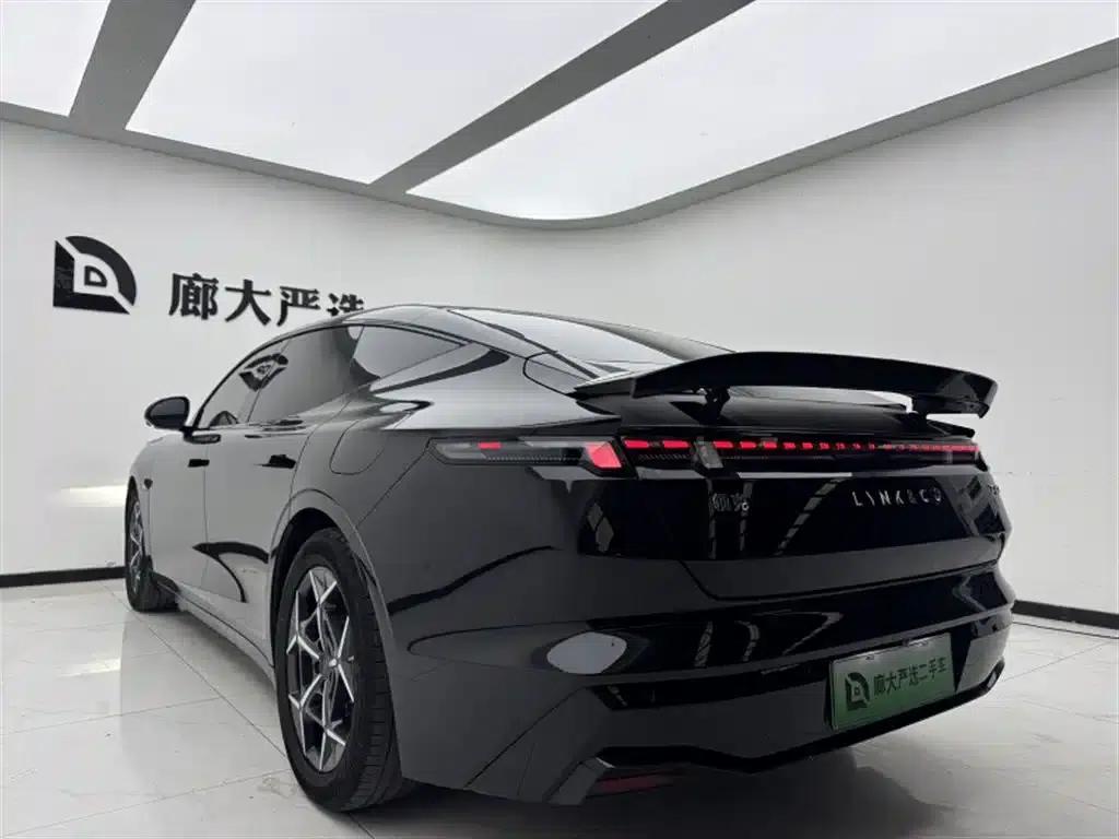 Lynk & Co Z10 2024 Model 95kWh 766km Rear-Wheel Drive Max — миниатюра 5