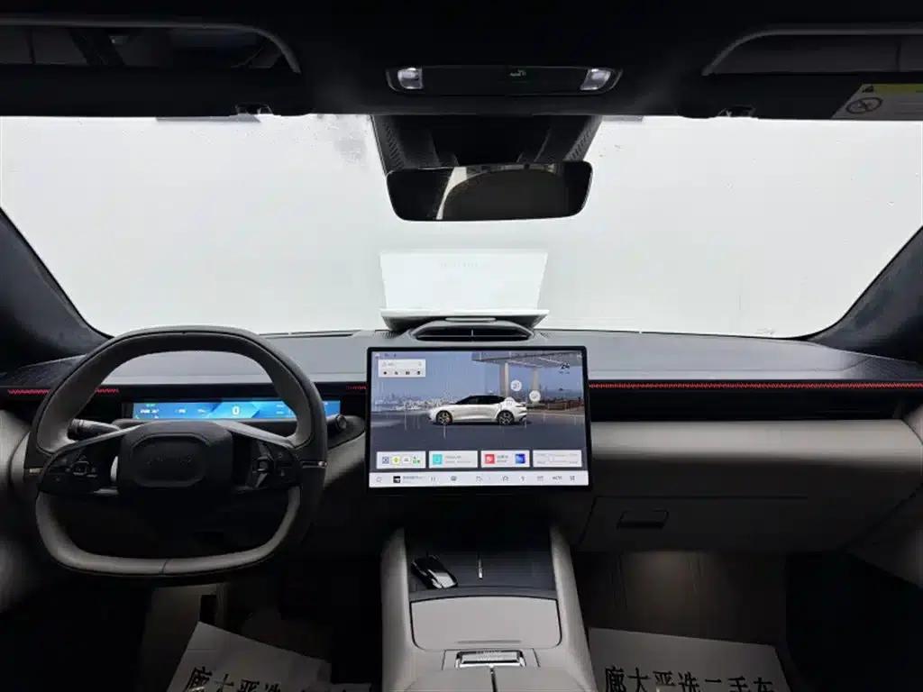Lynk & Co Z10 2024 Model 95kWh 766km Rear-Wheel Drive Max — миниатюра 7