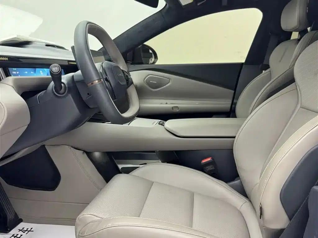 Lynk & Co Z10 2024 Model 95kWh 766km Rear-Wheel Drive Max — миниатюра 9