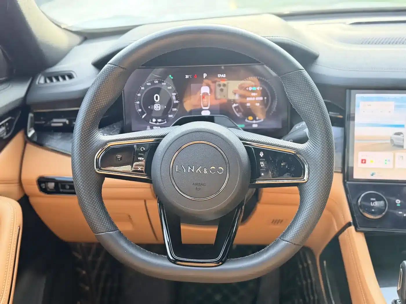 Lynk & Co 09 EM-P 2021 2.0T PHEV Halo 6-seater — миниатюра 11