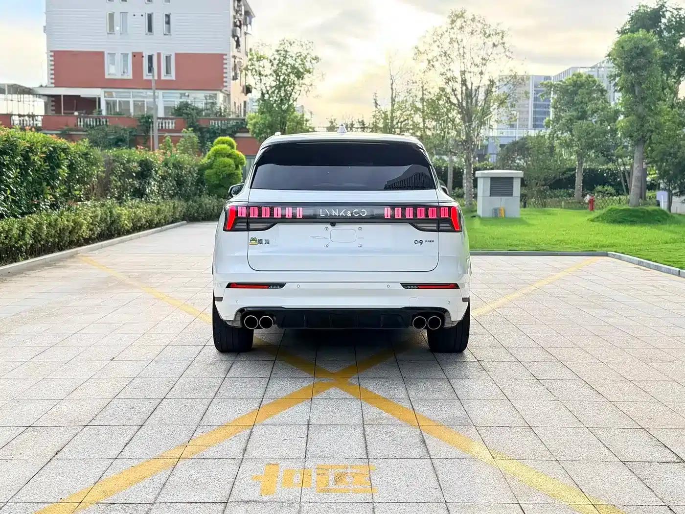 Lynk & Co 09 EM-P 2021 2.0T PHEV Halo 6-seater — миниатюра 27
