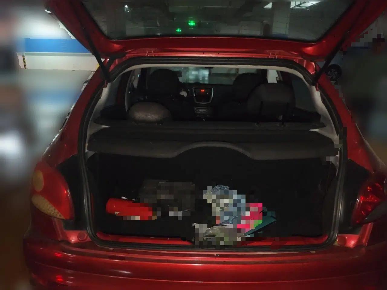 Peugeot 207 2011 Hatchback 1.4L Manual Yule Edition — миниатюра 19