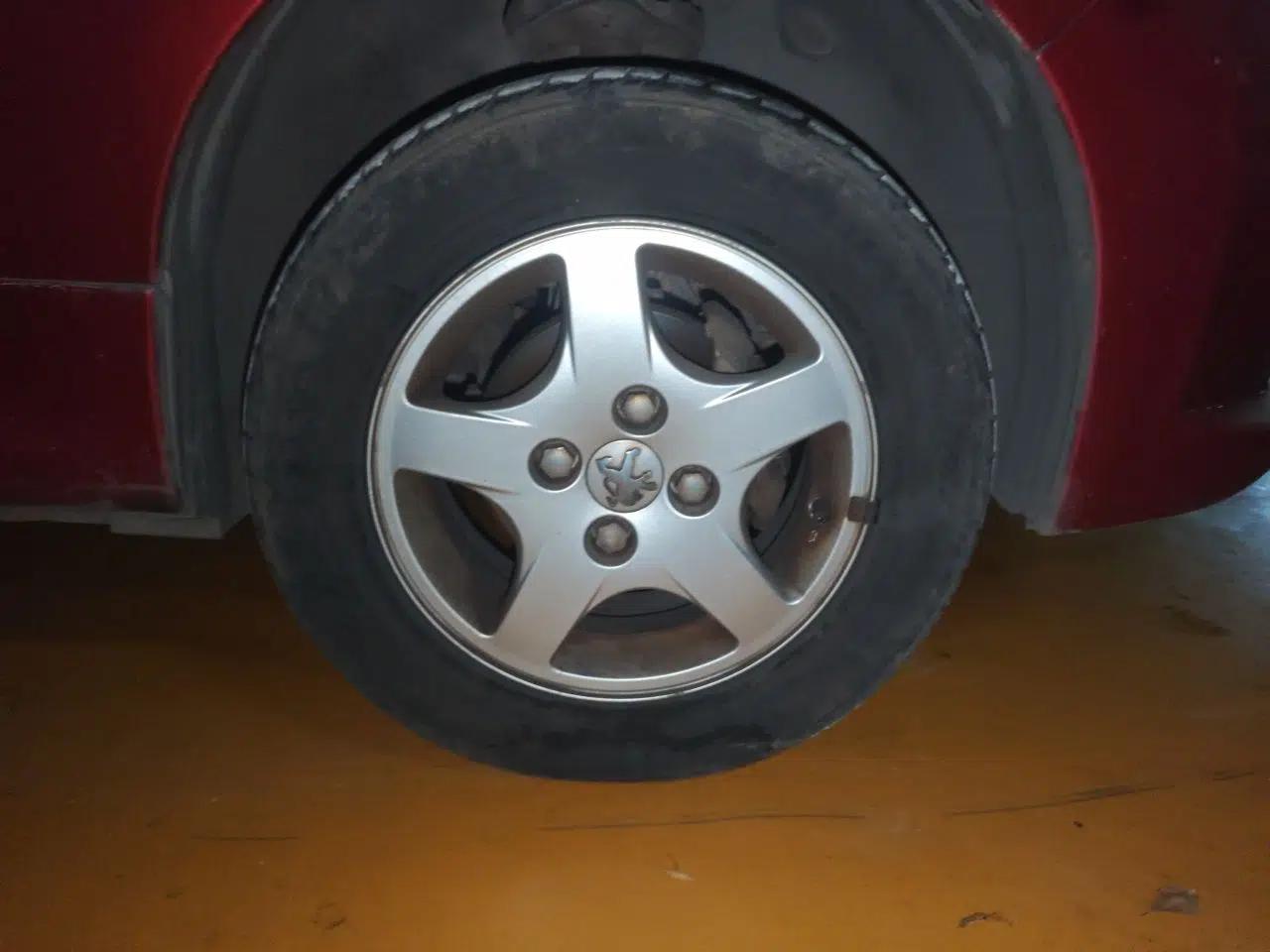 Peugeot 207 2011 Hatchback 1.4L Manual Yule Edition — миниатюра 8